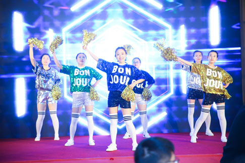 艾普智能儀器—艾普十周年慶典暨年會(huì) 艾普智能儀器—艾普十周年慶典暨年會(huì)