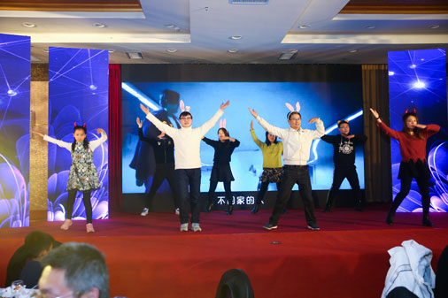 艾普智能儀器—艾普十周年慶典暨年會(huì) 艾普智能儀器—艾普十周年慶典暨年會(huì)